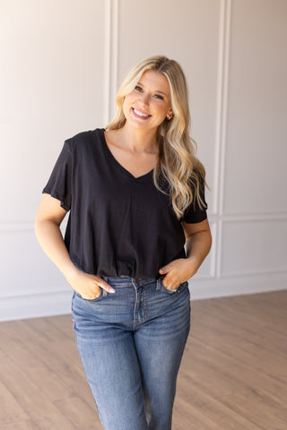 V NECK BUBBLE TEE - CORE COLORS ETA 03/20-03/30